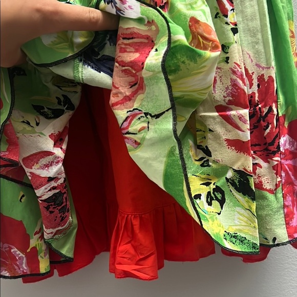 Eliana et Lena Black and White Striped Dress with Vibrant Floral Skirt - Picture 4 of 5